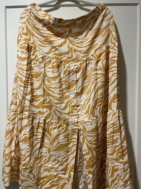 Midnight Sky Animal Print maxi skirt in Orange & White Like New